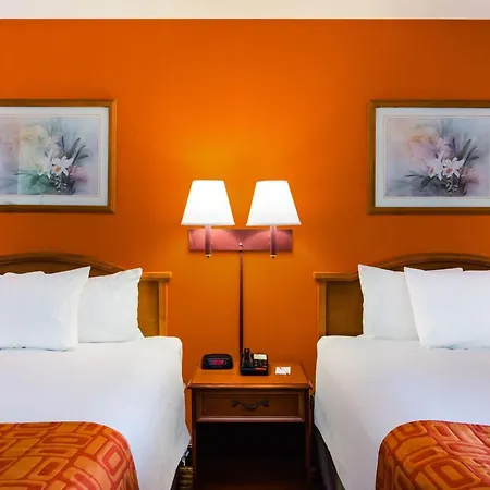 Howard Johnson By Wyndham Panama City-3