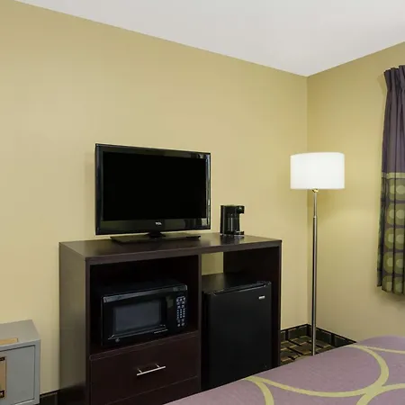 Super 8 By Wyndham Marietta-3