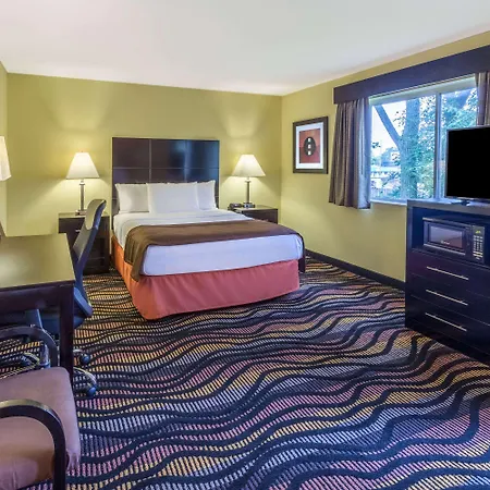 Americinn By Wyndham Streator-3