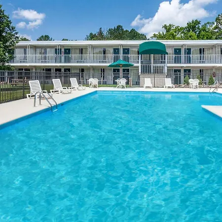 Days Inn By Wyndham Cullman-2