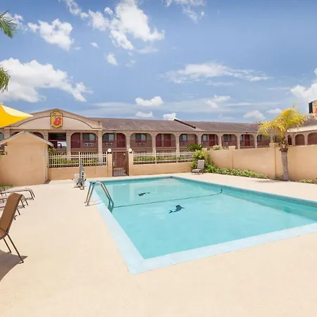 Super 8 By Wyndham Kingsville-3
