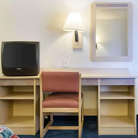 Express Inn Near Columbus Airport-2