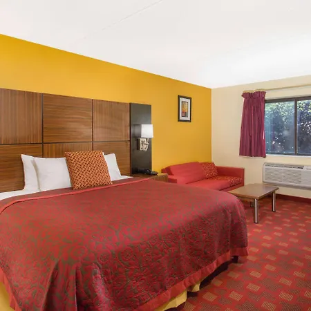 Days Inn By Wyndham Leominster/Fitchburg Area-3
