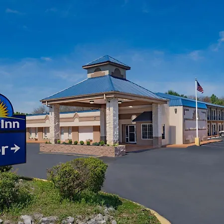 Days Inn By Wyndham Cookeville-2
