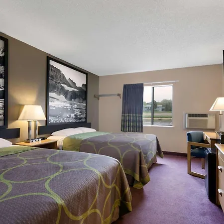 Super 8 By Wyndham Helena-3