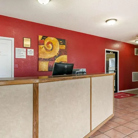 Econo Lodge Jonesboro-3