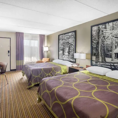 Super 8 By Wyndham Knoxville North/Powell-3