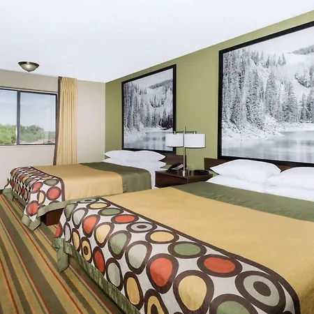 Super 8 By Wyndham Montrose-2