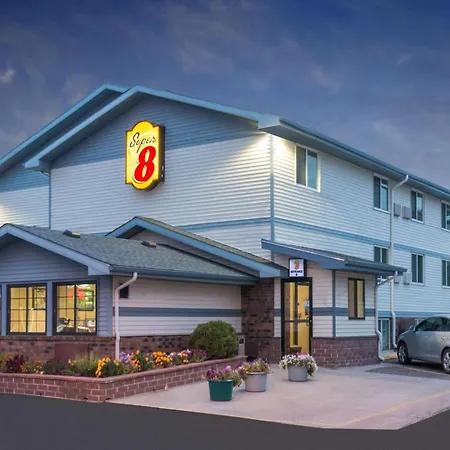 Super 8 By Wyndham Pierre Sd-2