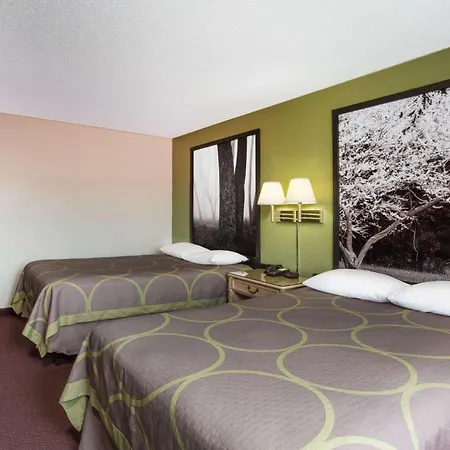 Super 8 By Wyndham Salem Va-3