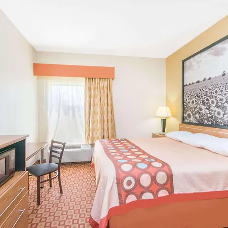 Super 8 By Wyndham Wichita South-3