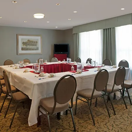 Travelodge By Wyndham Oshawa Whitby-2