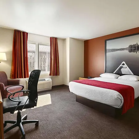 Super 8 By Wyndham North Bay-3