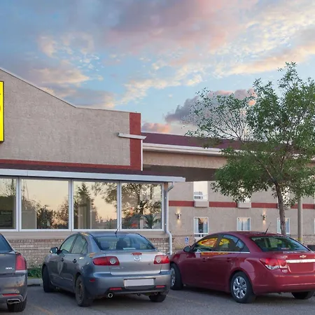 Super 8 By Wyndham Brandon Mb-3