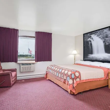 Super 8 By Wyndham Tomah Wisconsin-3