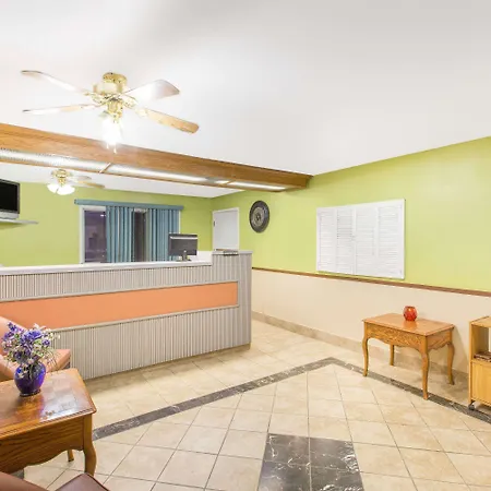 Travelodge Denison-3