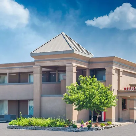 Days Inn By Wyndham Mt. Sterling-2