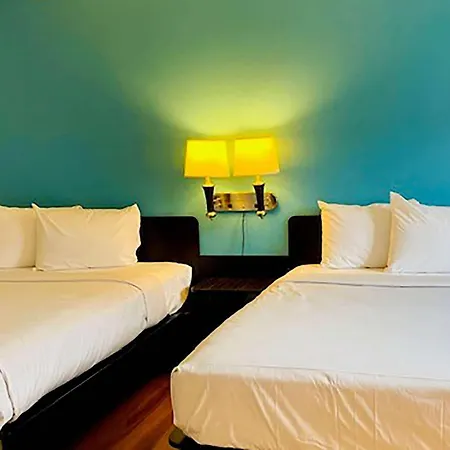 Travelodge Inn & Suites By Wyndham Missoula University Park-2