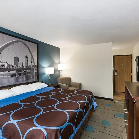 Super 8 By Wyndham Urbandale/Des Moines Area-3