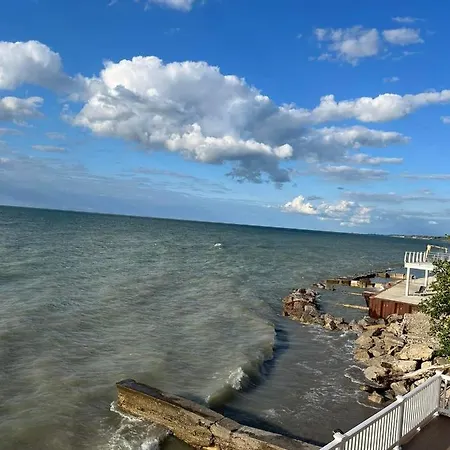 Pete'S Lakefront Motel, Llc-3