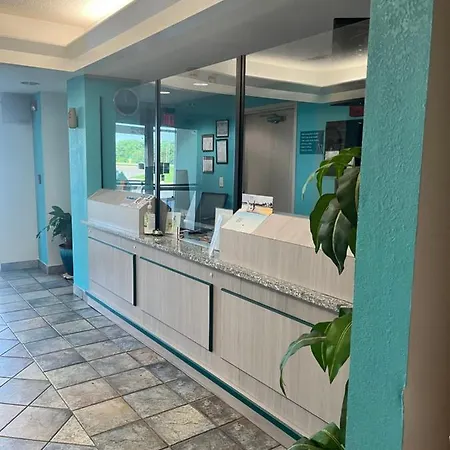 Howard Johnson By Wyndham Clarksville Tennessee-3