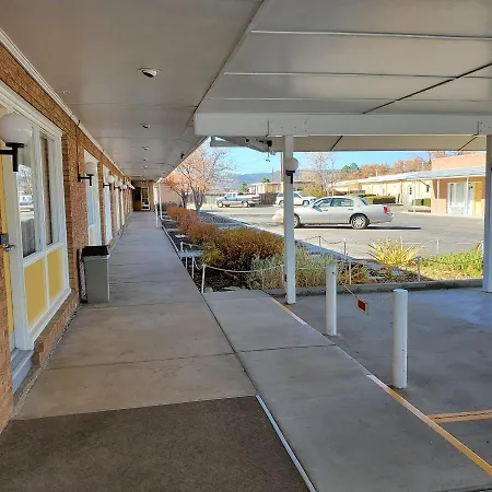 Robin Hood Motel-3
