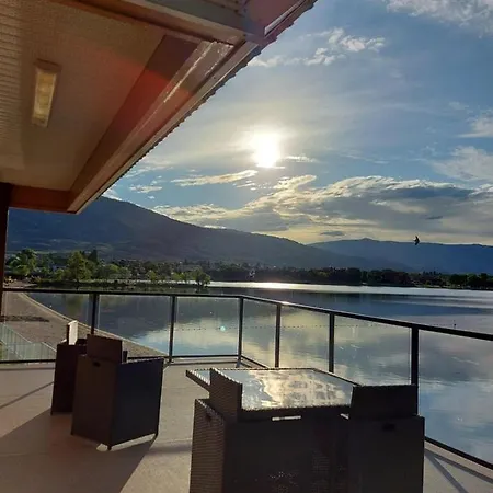 Richter Pass Beach Resort-2