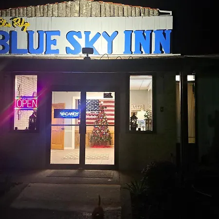 Blue Sky Inn- Complimentary Happy Hour Th-Sun, Veteran Owned, Full Breakfast, Best Green Space, 1 Mile From Blue Ridge, Fire Pit-2