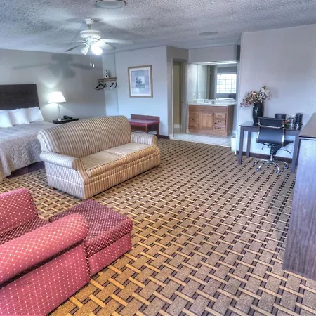 Amerivu Inn & Suites - Helen - Downtown-2