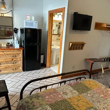 Buffalo Chip'S Ranch House Motel-2
