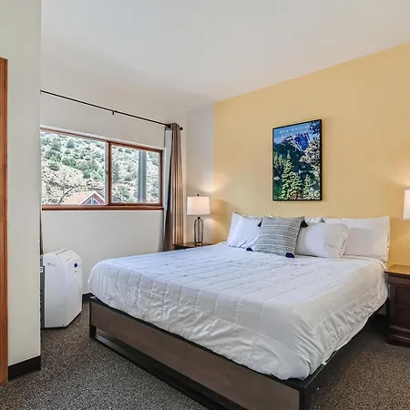 Uplift Inn-3