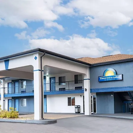 Days Inn By Wyndham Hamilton-3