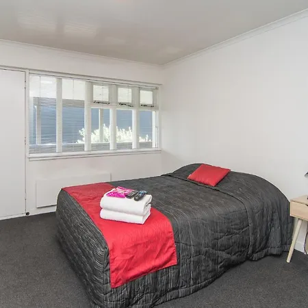 The Hibernian Studio Apartments - 4 Latter Street-2