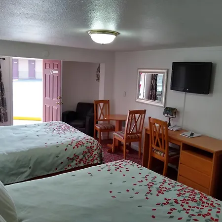 Holiday Motel Bend-3