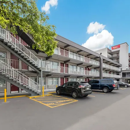 Red Roof Inn Plus & Suites Virginia Beach - Seaside-2
