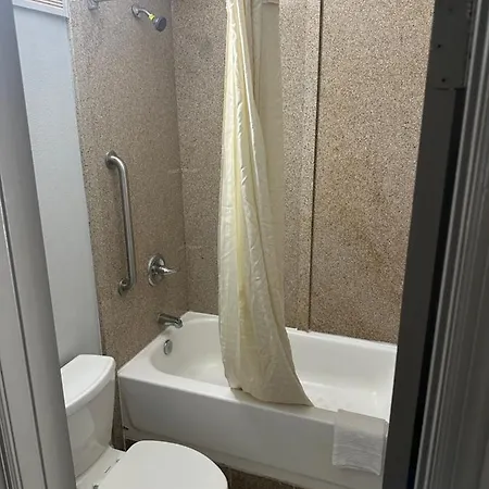 Budget Inn Express-2