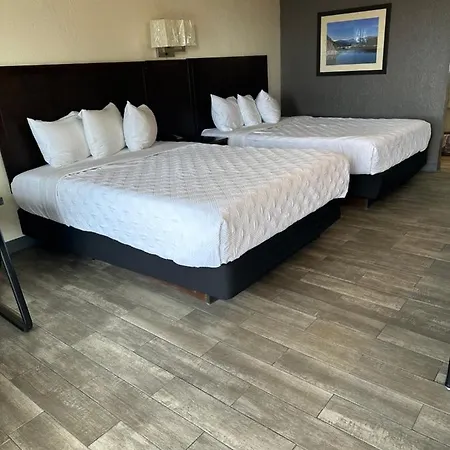Ambassador Inn "Weekly Rate Available"-2