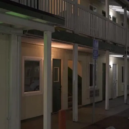 City Center Motel - Oxnard-2