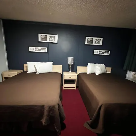 Country Club Inn-3