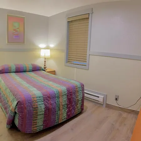 Emerald Best Motel-2