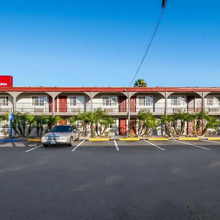 Red Roof Inn Los Angeles - Bellflower-2