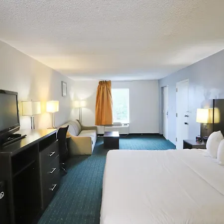 Greenville Inn & Suites-3
