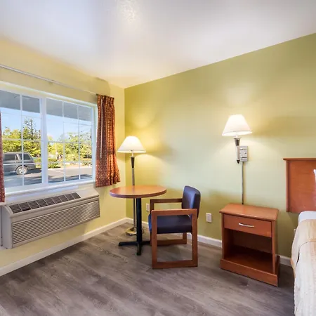 Americas Best Value Inn Santa Rosa-2