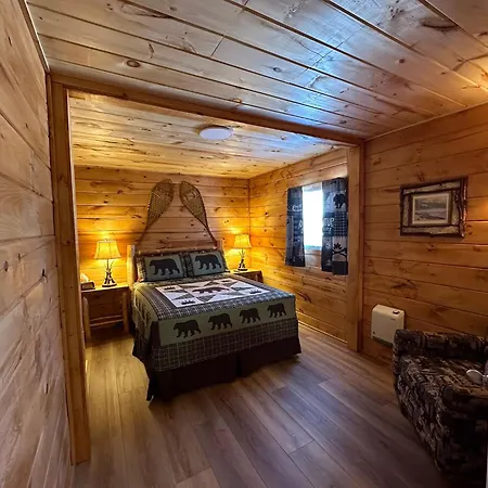 Rowe'S Adirondack Cabins Of Schroon Lake-3