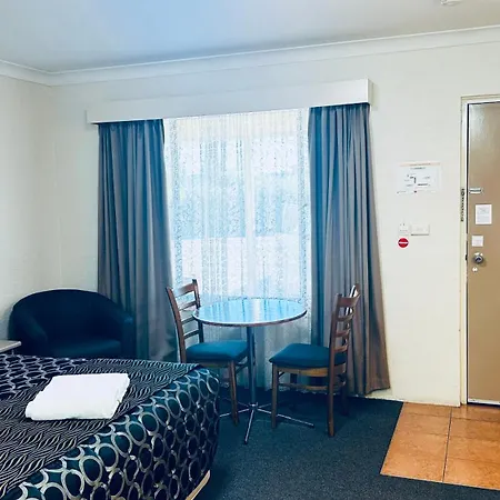Sapphire City Motor Inn-3