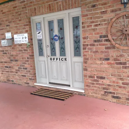 Sandstock Motor Inn Armidale-2