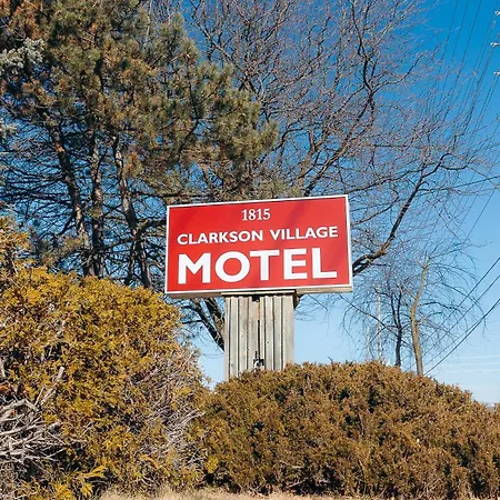 Clarkson Village Motel, 1815 Lakeshore Rd West Mississauga-3