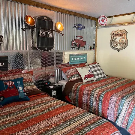 Dusty Boots Motel & Cafe-2