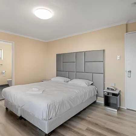 S1 Motel-2