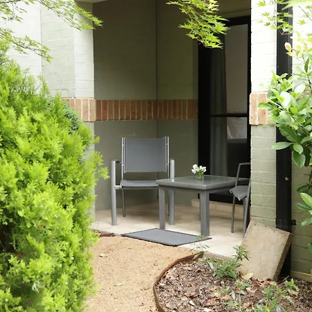 Cootamundra Heritage Motel & Apartments-3